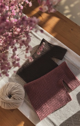 Sweterek 100% wełna merino - CZEKOLADA